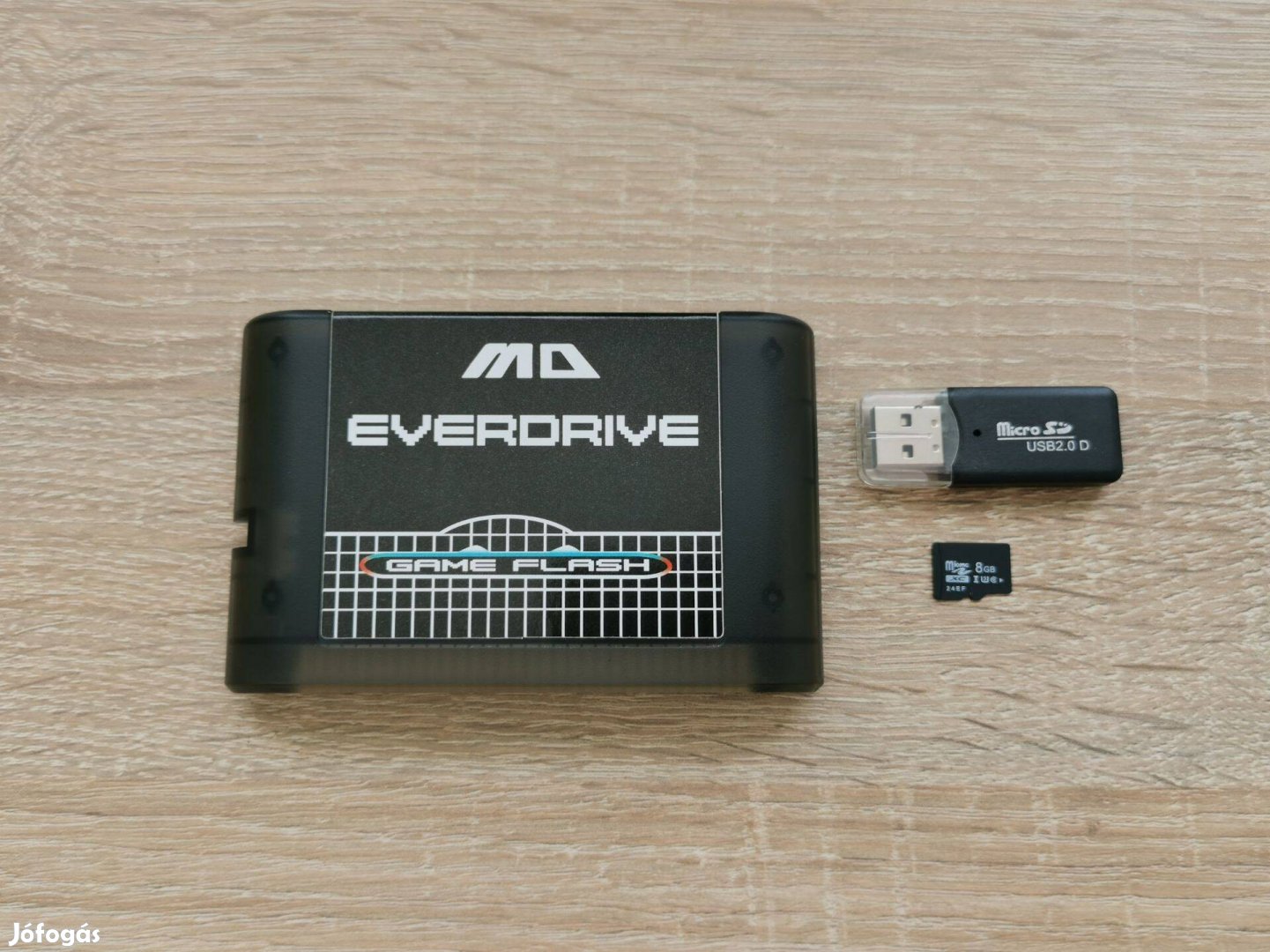 Sega Mega Drive Everdrive + microsd + 600db játék + kártyaolvasó