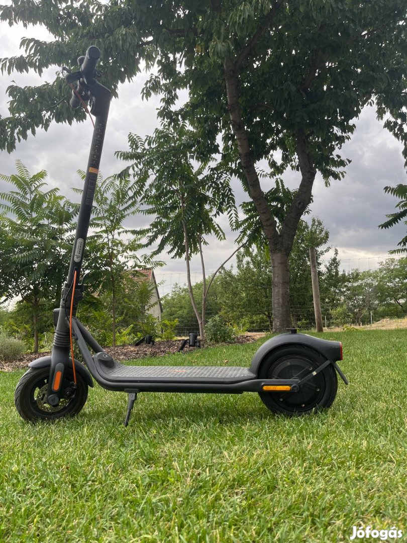 Segway Ninebot F2 Pro E elektromos roller