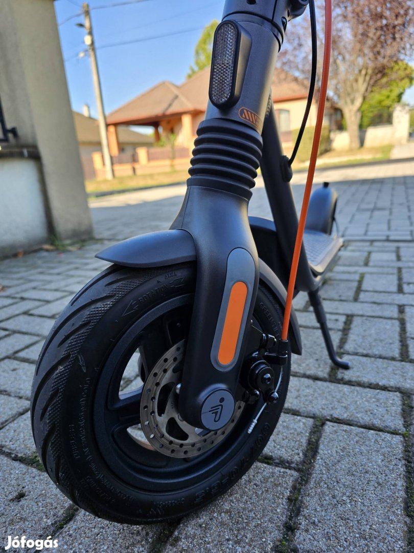 Segway Ninebot F2 Pro roller garanciális