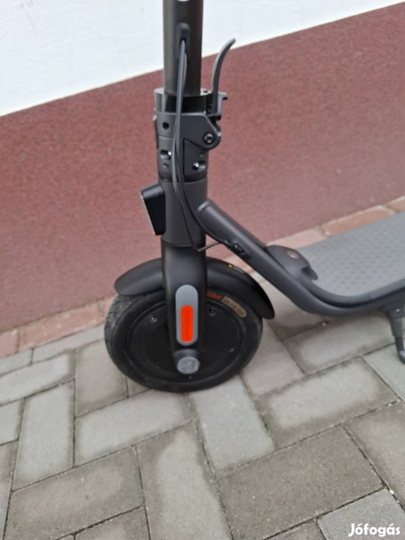 Segway Ninebot Kickscooter F25E II roller, 2 hónapos!