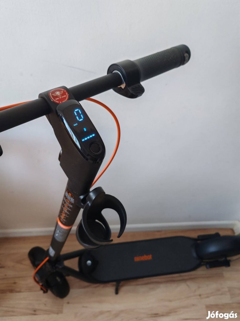 Segway Ninebot Kickscooter F2 Pro elektromos roller