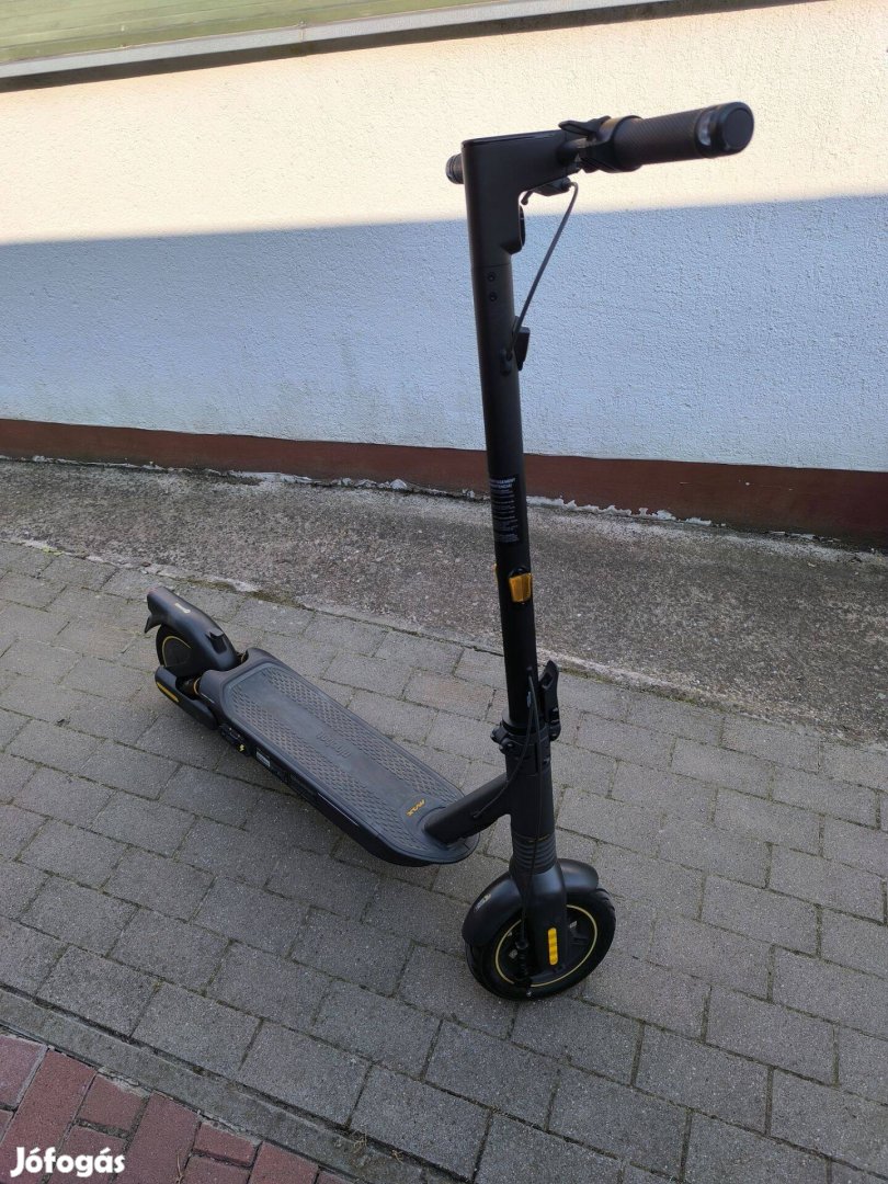 Segway-Ninebot Kickscooter Max G2E elektromos roller