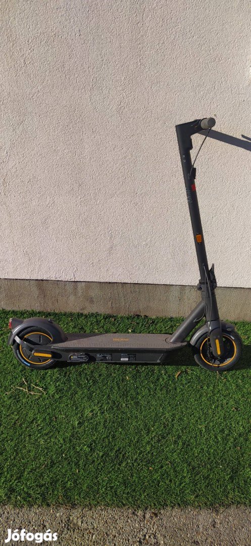 Segway Ninebot Max G30 elektromos roller