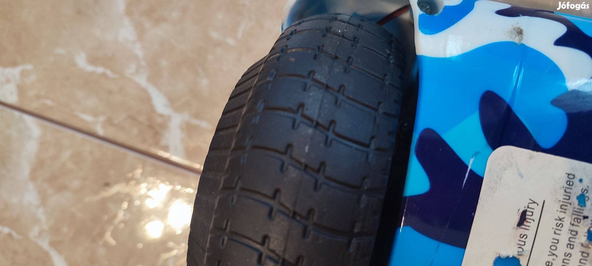 Segway hoverboard újszerű 2 db van