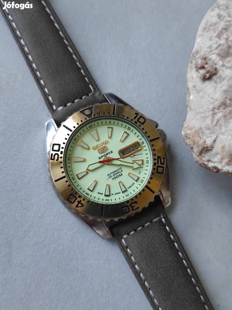 Seiko 5 Sport 23 köves Automata karóra
