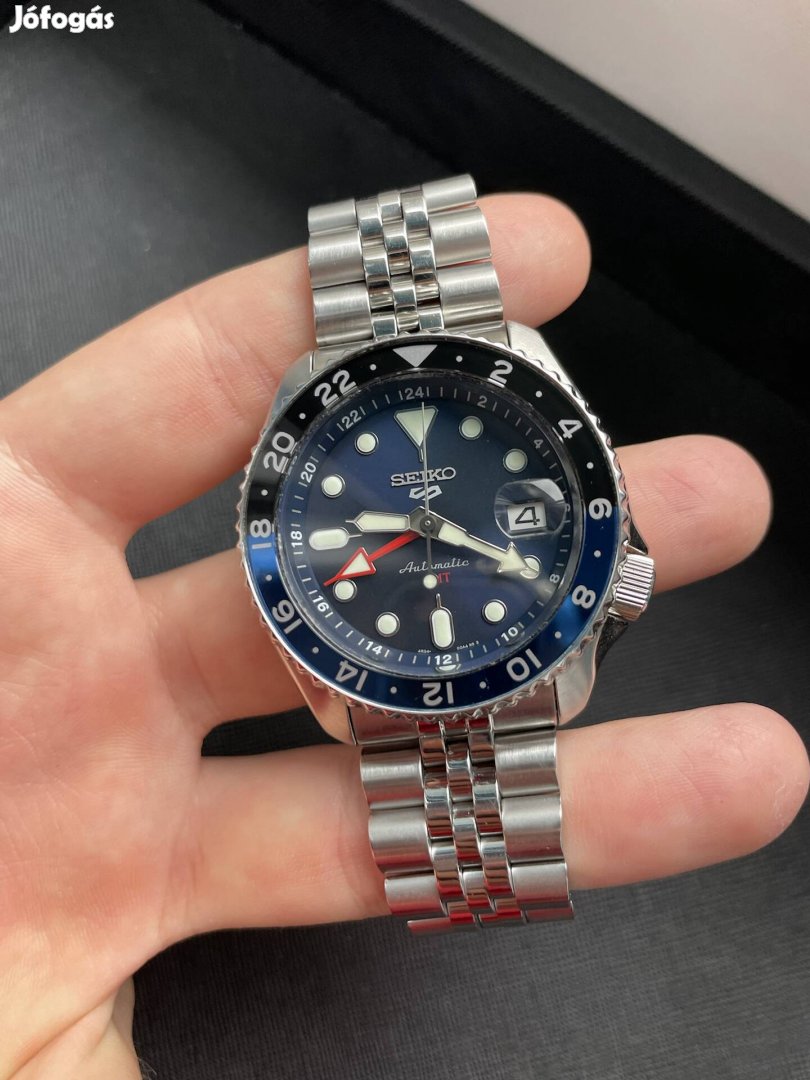 Seiko 5 Sport GMT