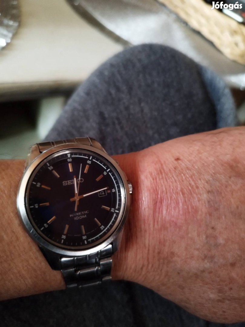 Seiko Kinetic ferfi óra eladó.