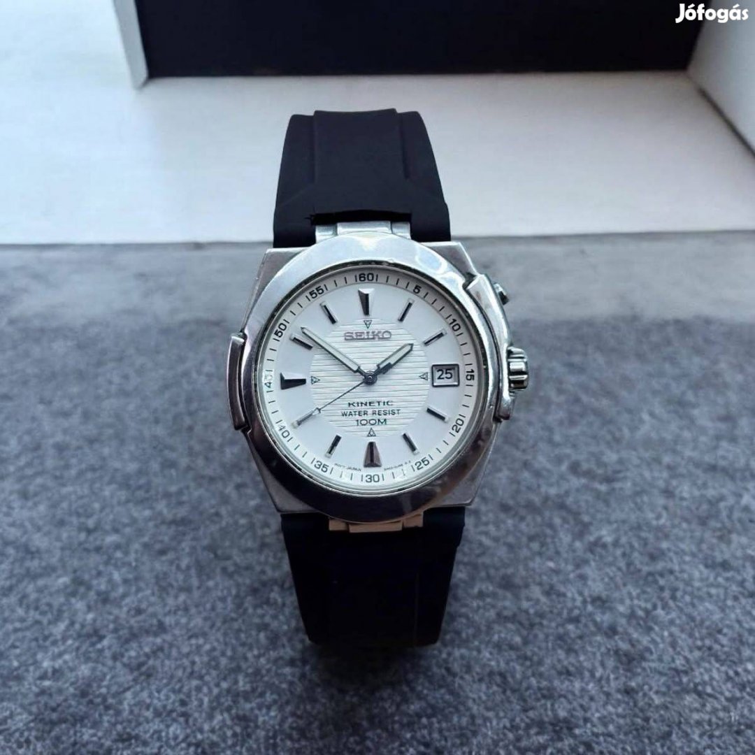 Seiko kinetic karóra