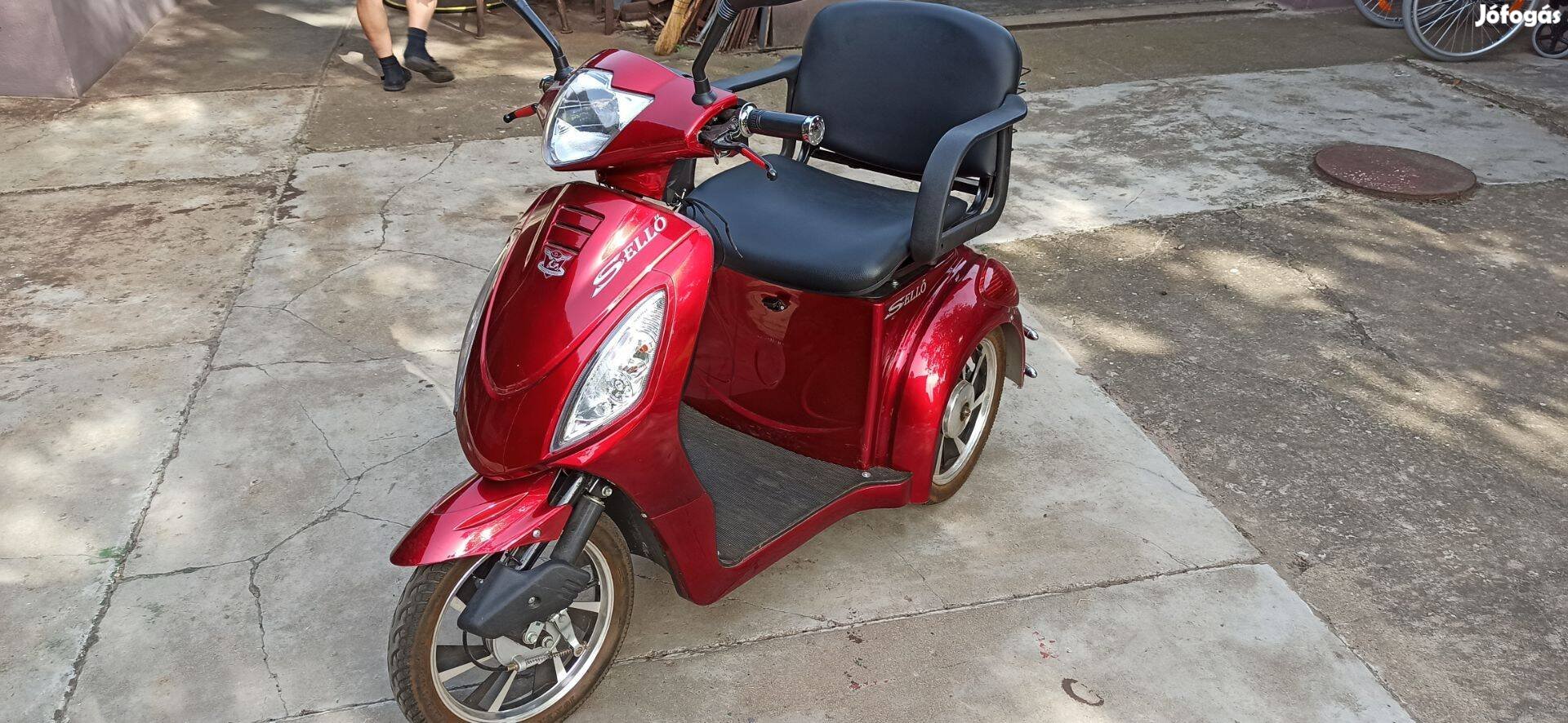 Sellő 16 elektromos tricikli
