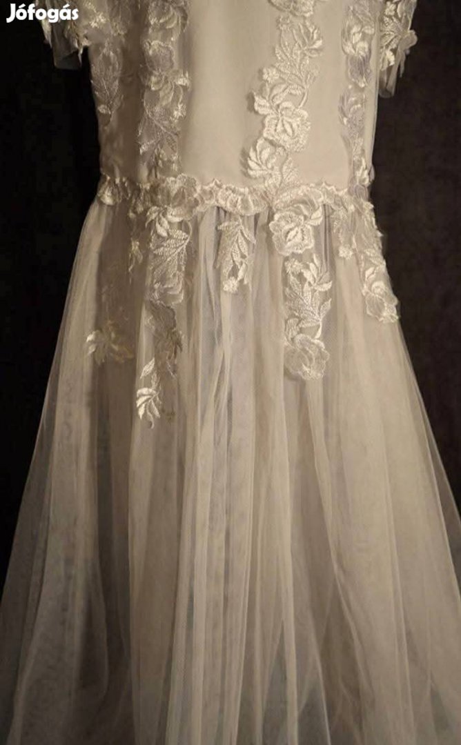 Sellő fazonú csipke esküvői ruha
