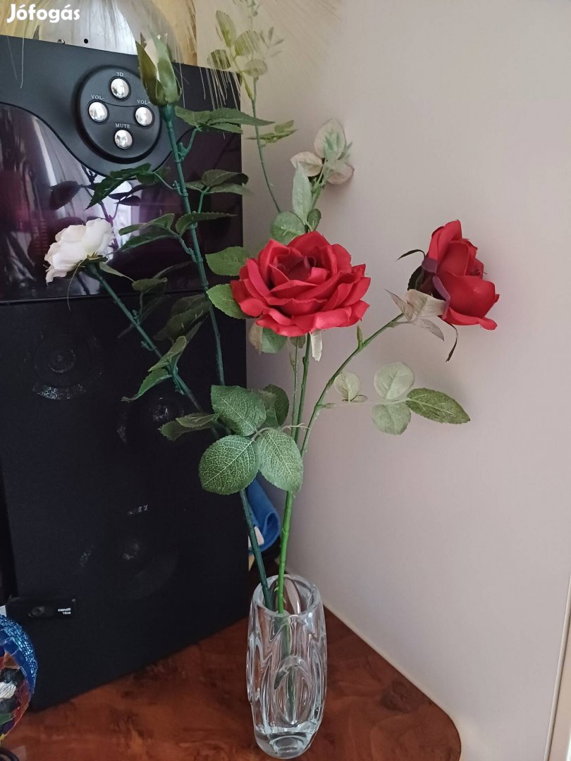 Selyem rózsák,újszerű hibátlan állapotban 