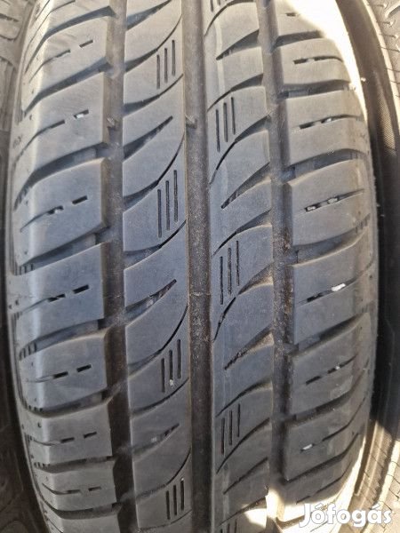 Semperit 165/70R14 COMFORT-LIFE2 7mm DOT22 használt gumi HG13437 nyá