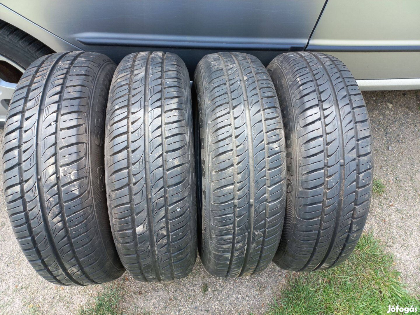 Semperit 175/80 R14 nyári gumik