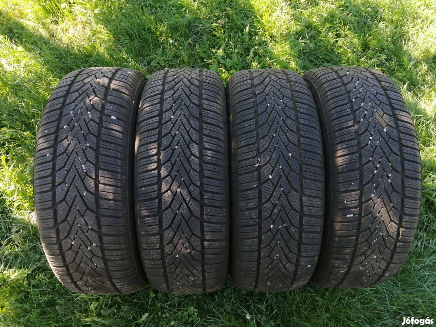 Semperit 185/65 R15 téli gumik