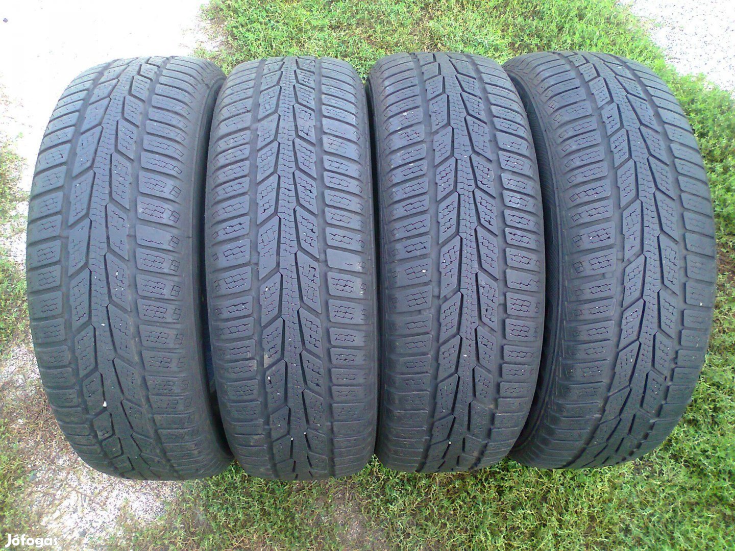 Semperit 195/65 R15 téliek