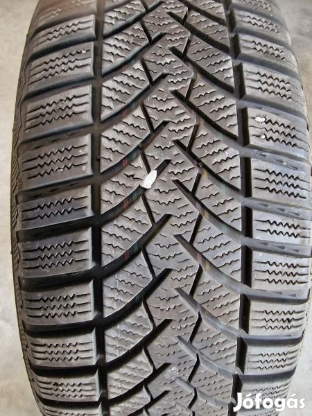 Semperit 205/55R16 SPEED-GRIP3 6mm DOT17 használt gumi HG12771 téli