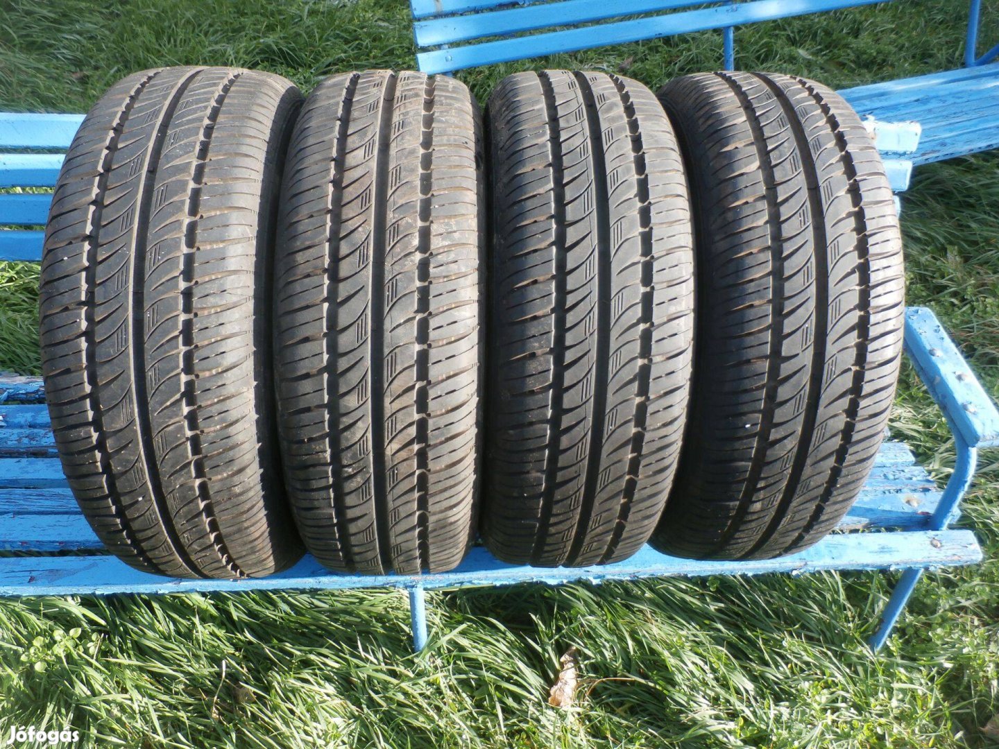 Semperit 205/70R14 nyári gumi