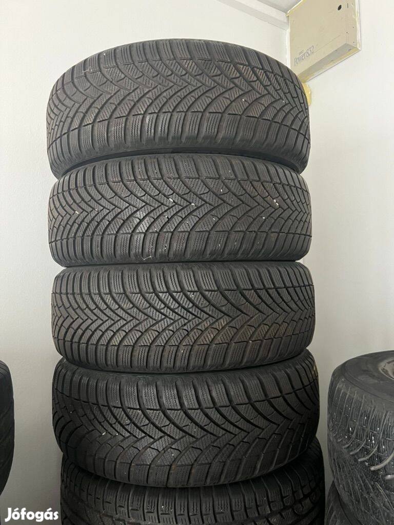 Semperit 215/55r17 215/55 r17 téli gumi