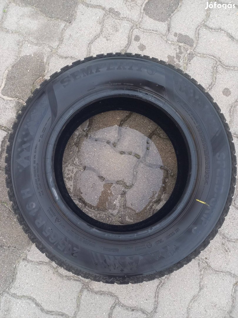 Semperit 215/65 R16 H téli gumi