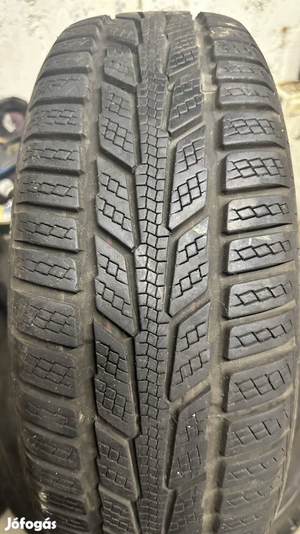 Semperit-Hankook 185/60 R15" Szett Újszerű Allapotban !