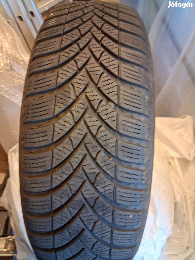 Semperit Téligumi garnitúra, citroen lemezfelnin,185/65R15 eladó!