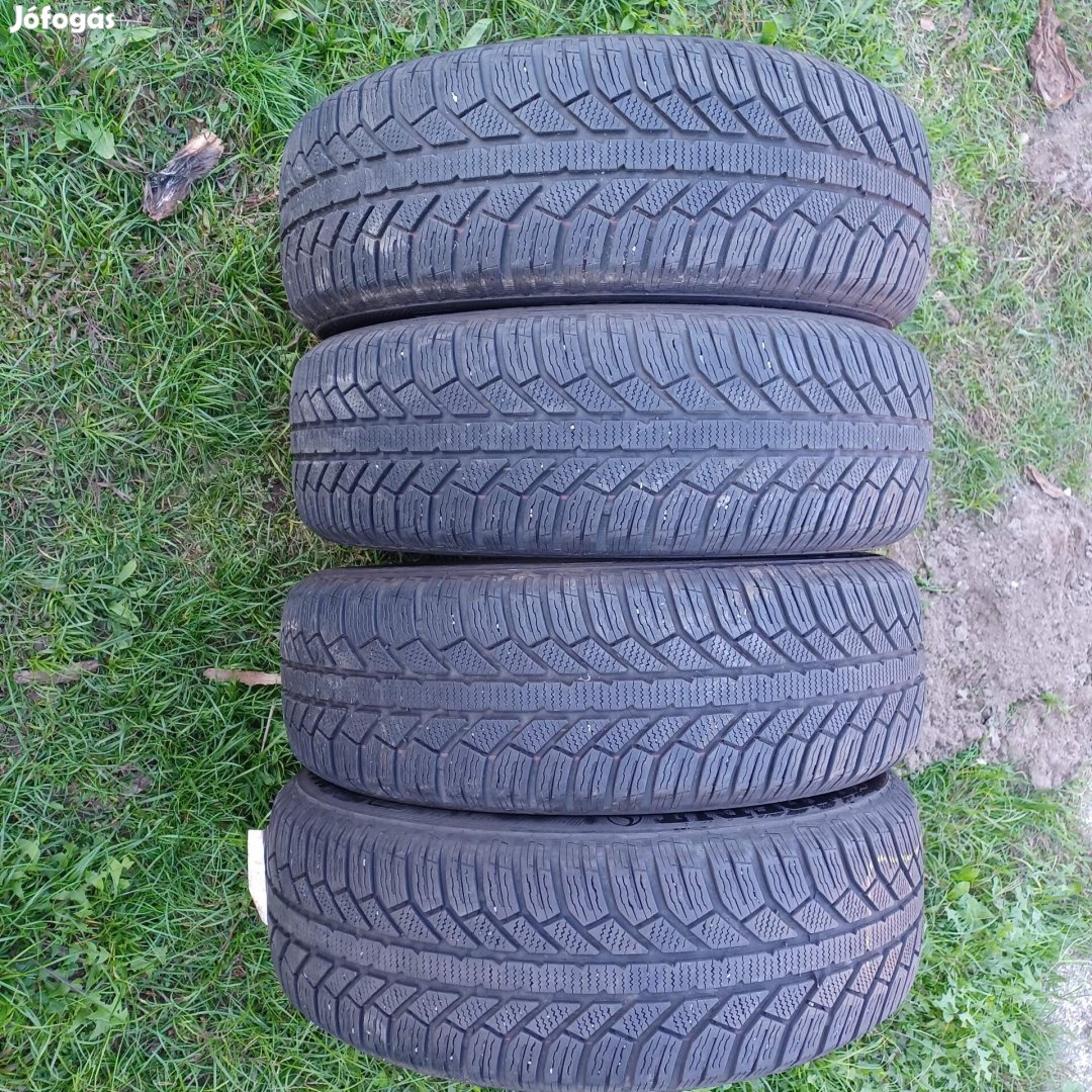 Semperit téli gumi 215/65R17 eladó