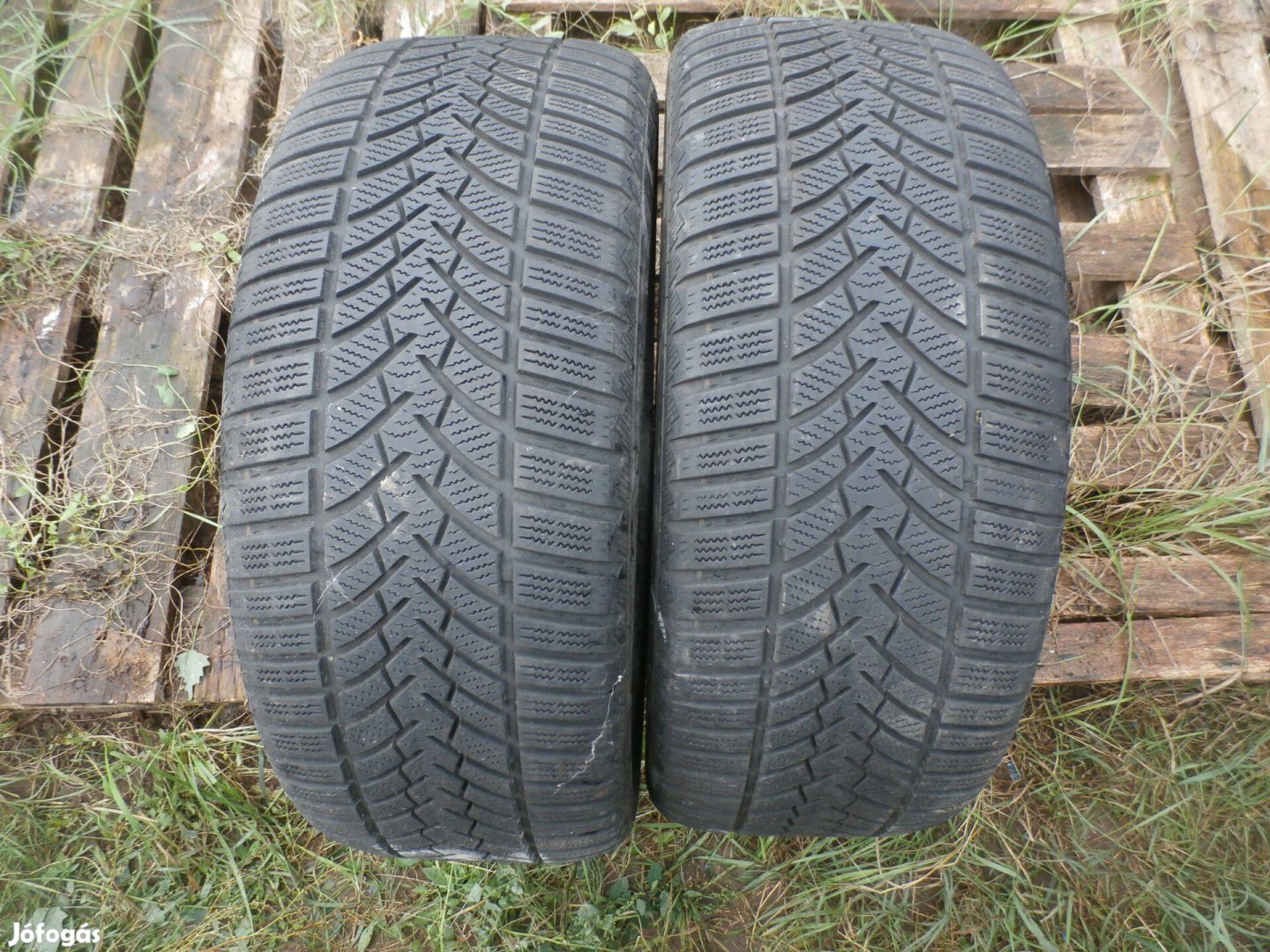 Semperit téli gumi 235/55R17 2db eladó
