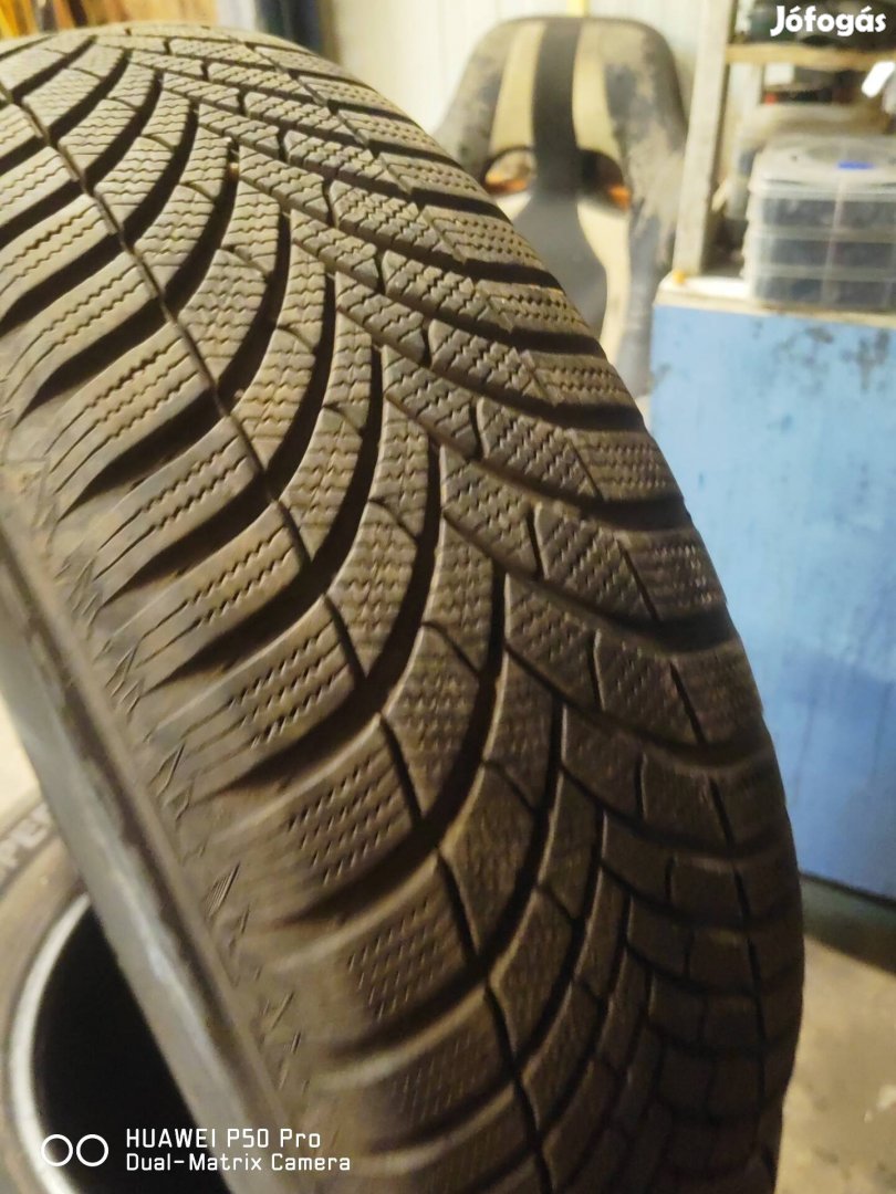 Semperit teligumi R16