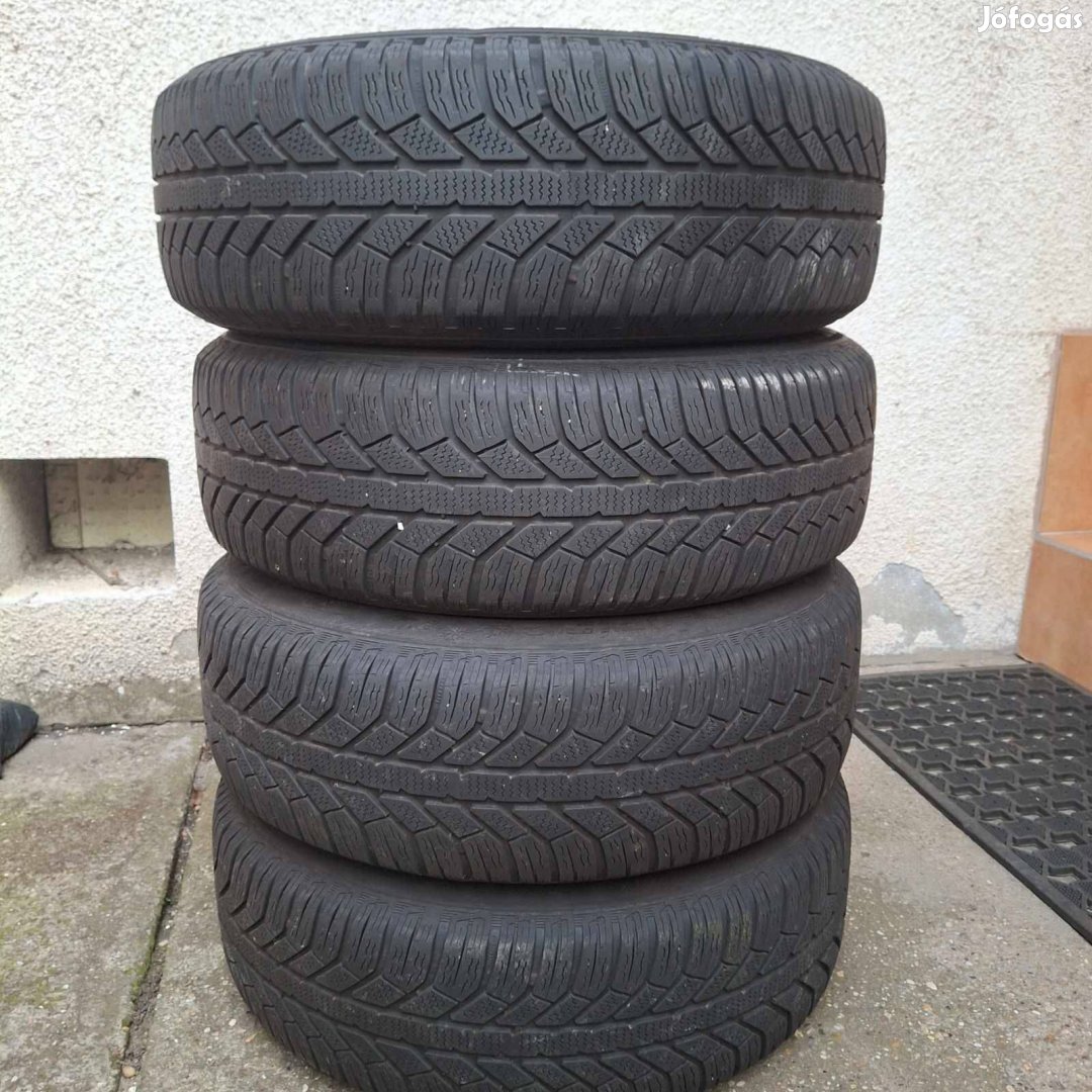 Semperit téligumi, felnivel - 195/65R15