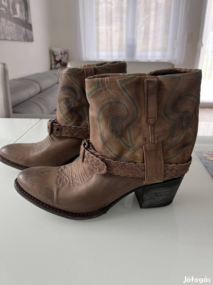 Sendra 39-es női western bőr bokacsizma eladó Új!