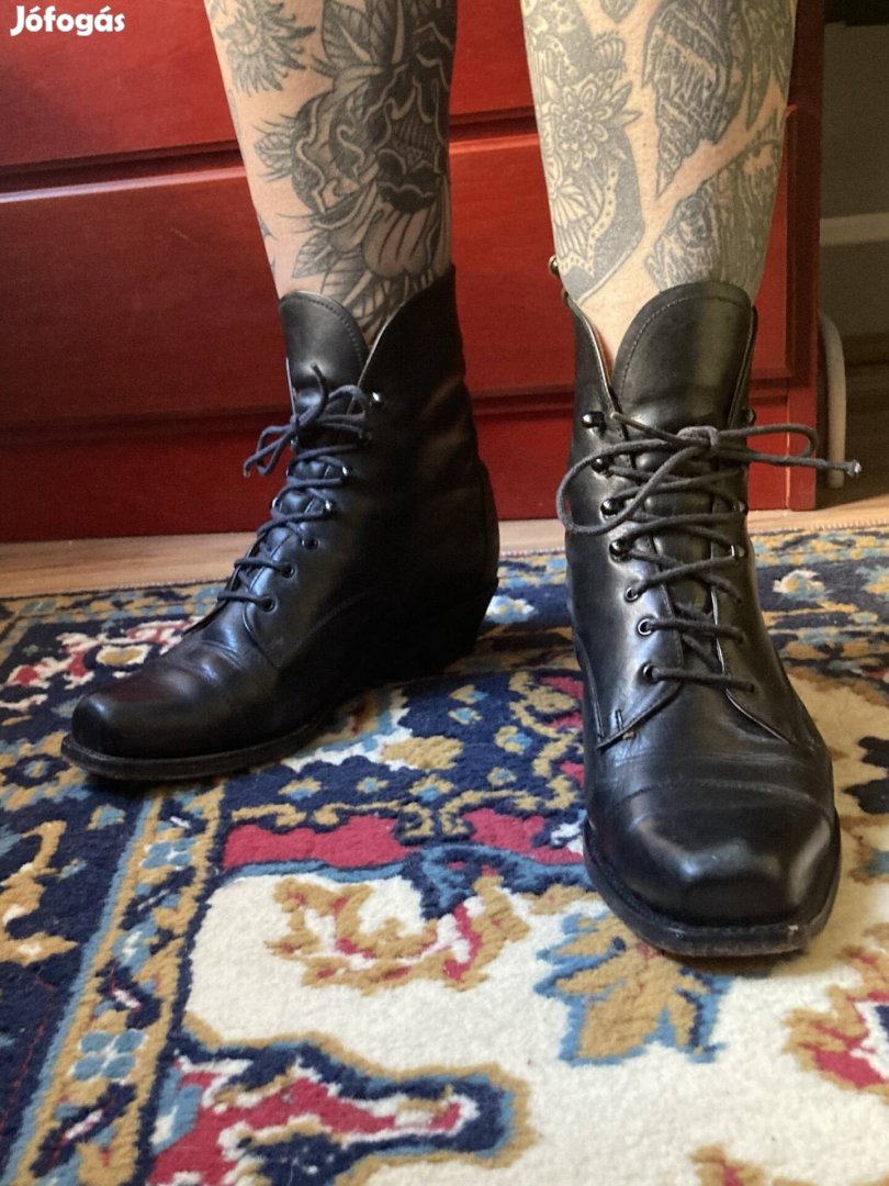 Sendra boots cowboy stílusú bakancs