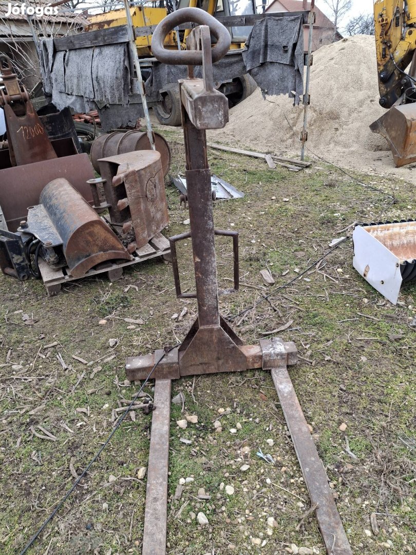 Seprű adapter, gumik,kanalak.