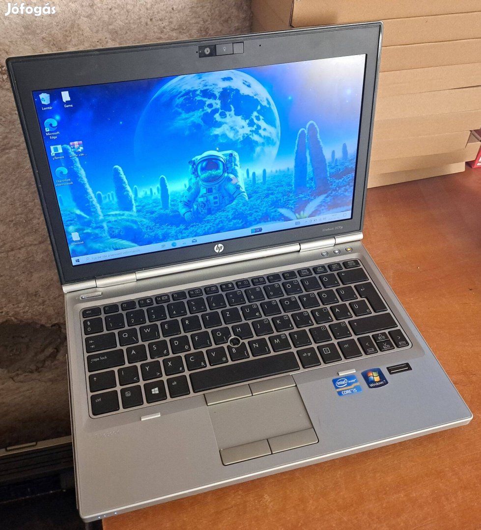 Sérült HP Elitebook 2570p laptop (12,5/i5-G3/8GB/320GB/Magyar)