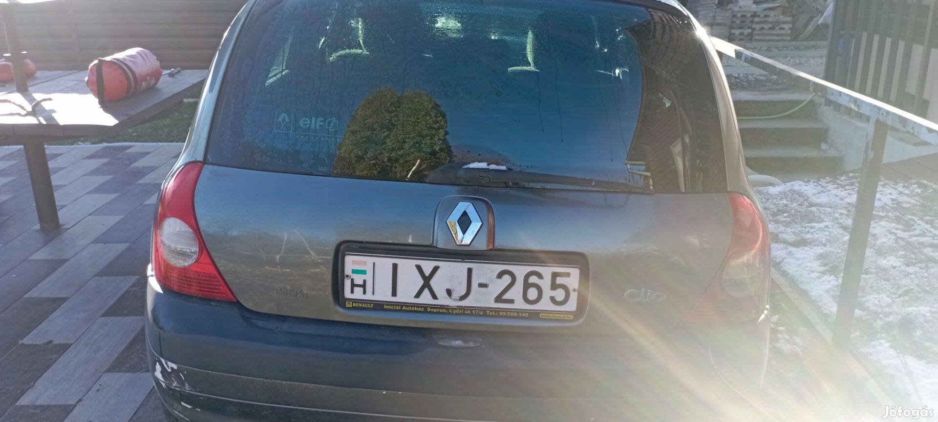 Sérült Renault Clio 2