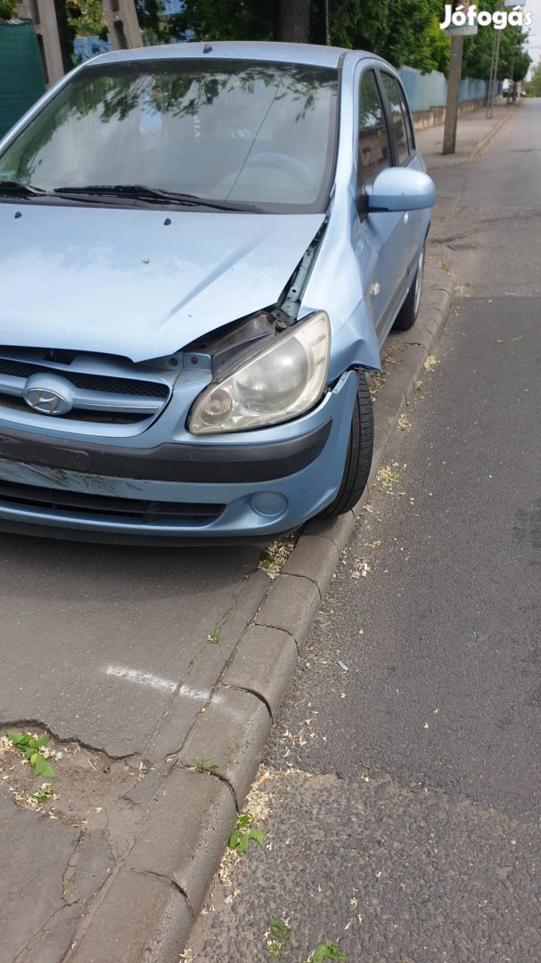 Sérült hyundai getz olcsón eladó