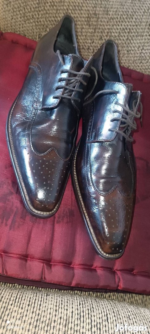 Sesa Olasz elegáns ritka bőr cipő. Újszerű. 43. Utánvét