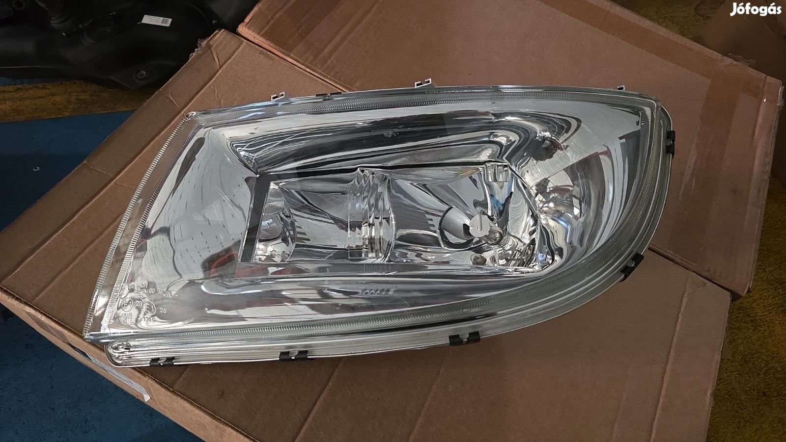 Setra 400 busz bal fényszóró újszerű A0005401654 eladó