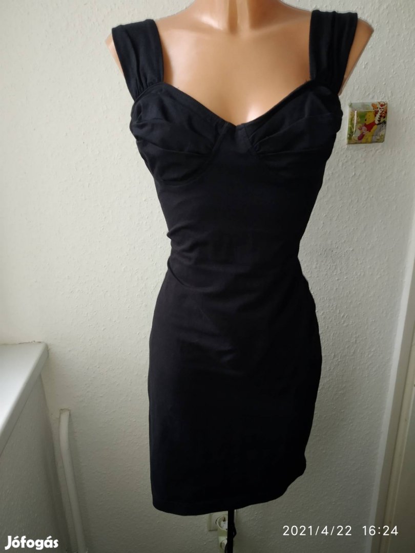 Sexy, vagány, dögös fekete női ruha 42-44-es méret