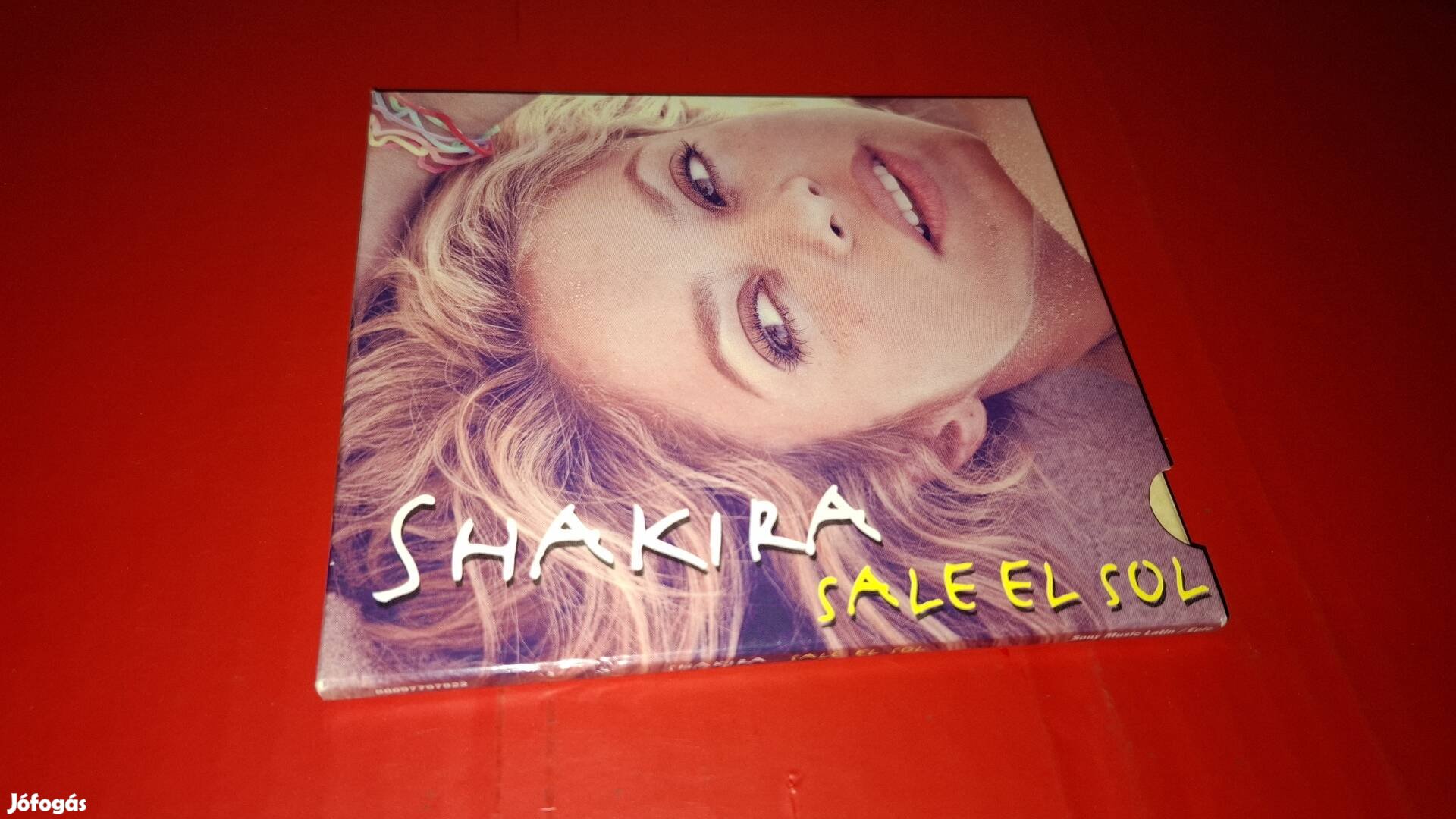 Shakira Sale El Sol Cd 2011