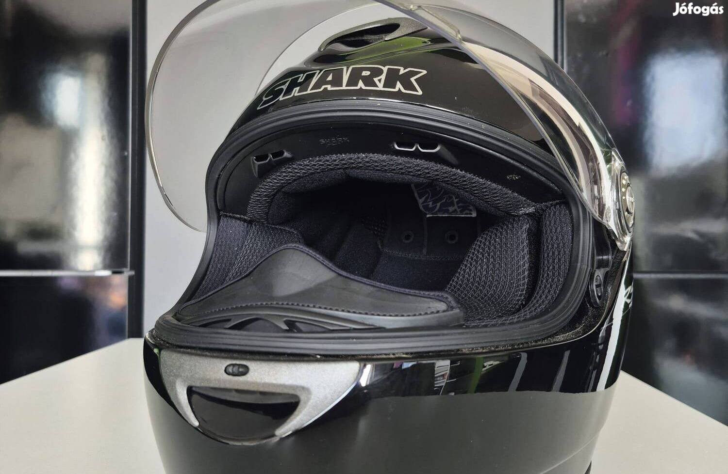 Shark fekete motor bukósisak XS