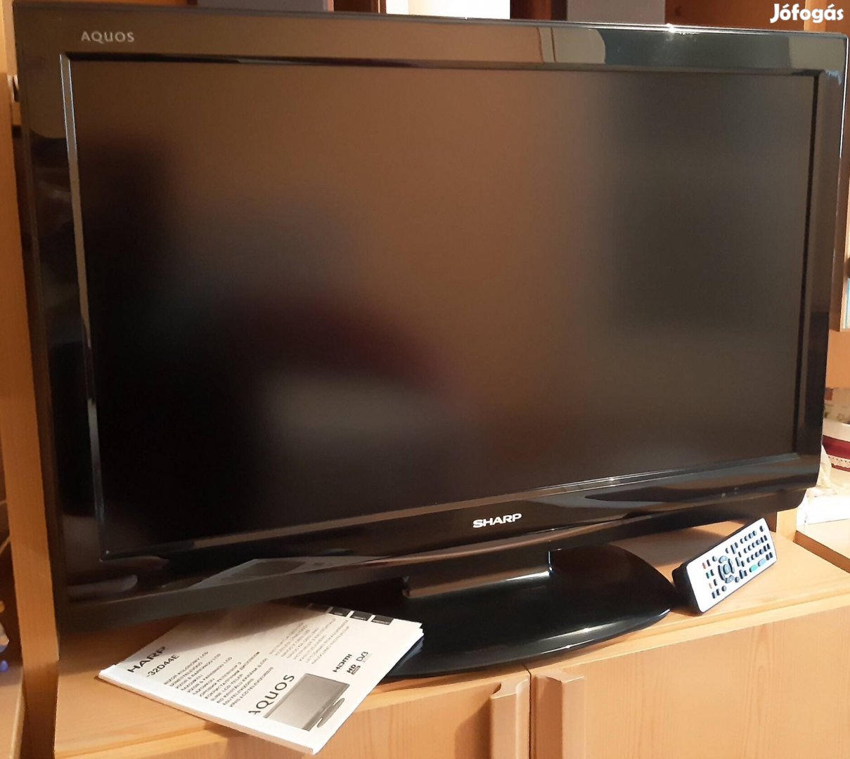 Sharp Aquos 80cm képátlójú LCD TV