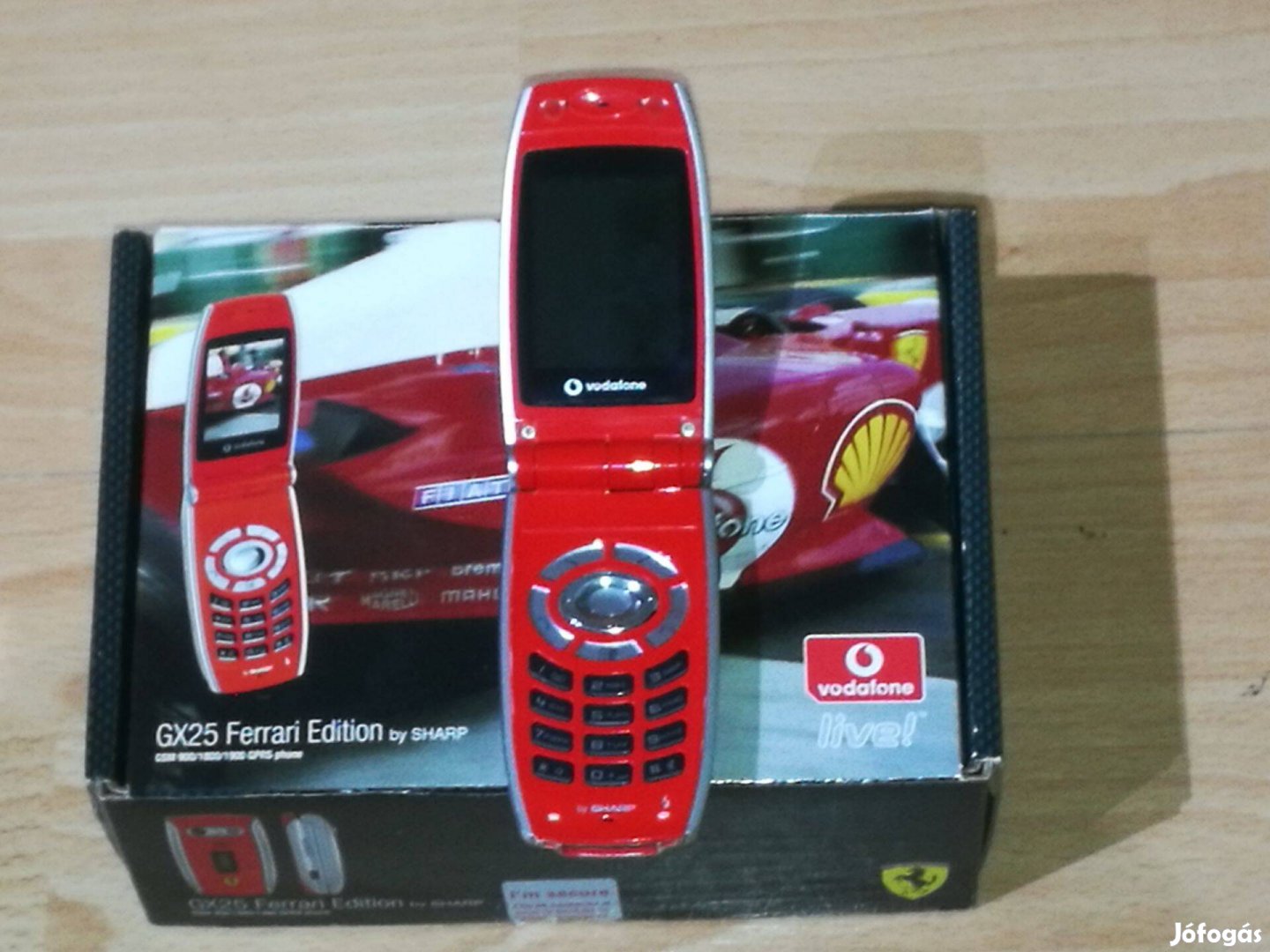 Sharp Gx25 Ferrari Edition telefon