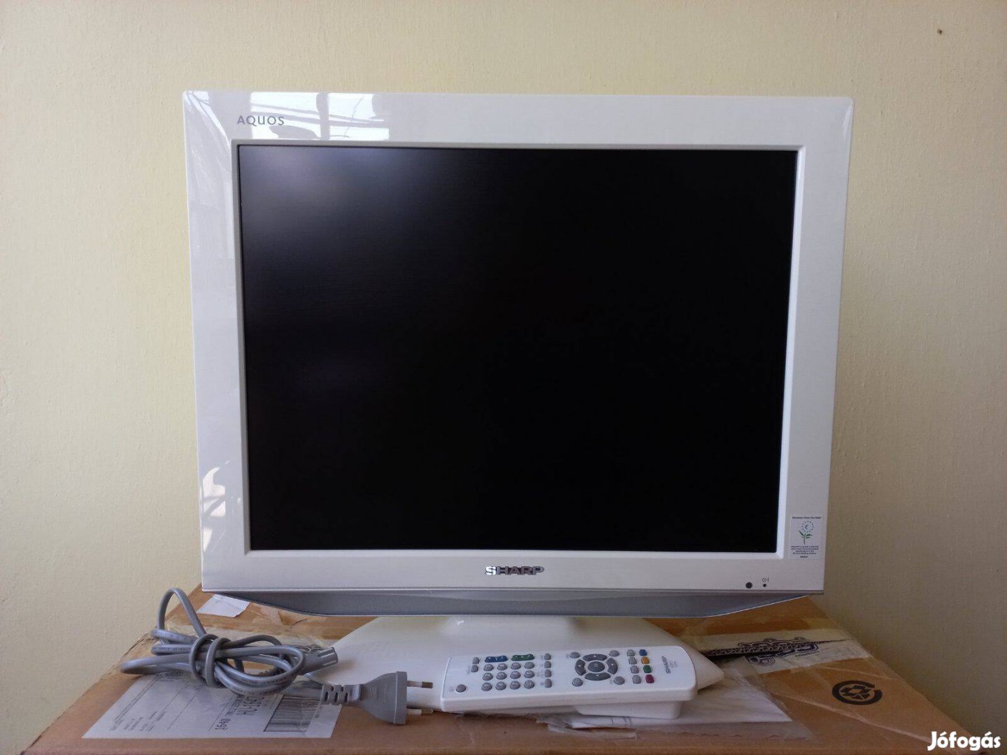 Sharp LCD TV 20"(51cm) eladó