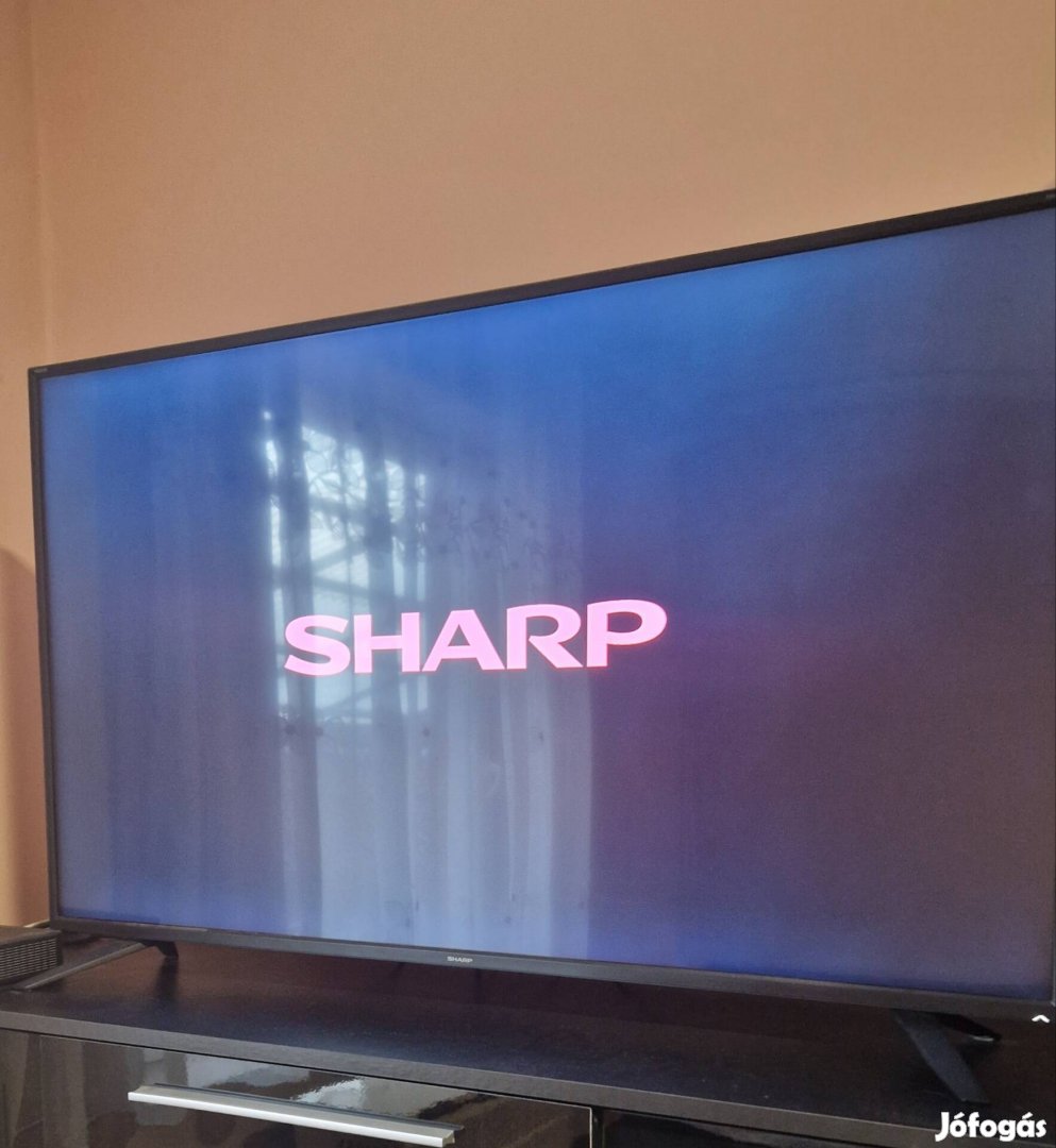 Sharp nagy méretű tv