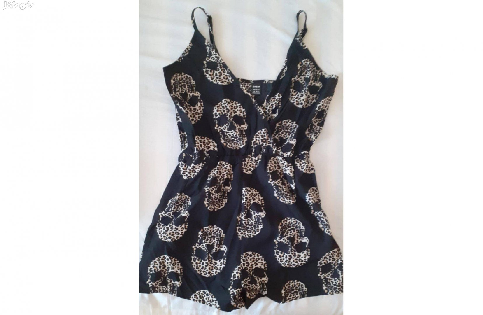 Shein koponyás jumpsuit xs