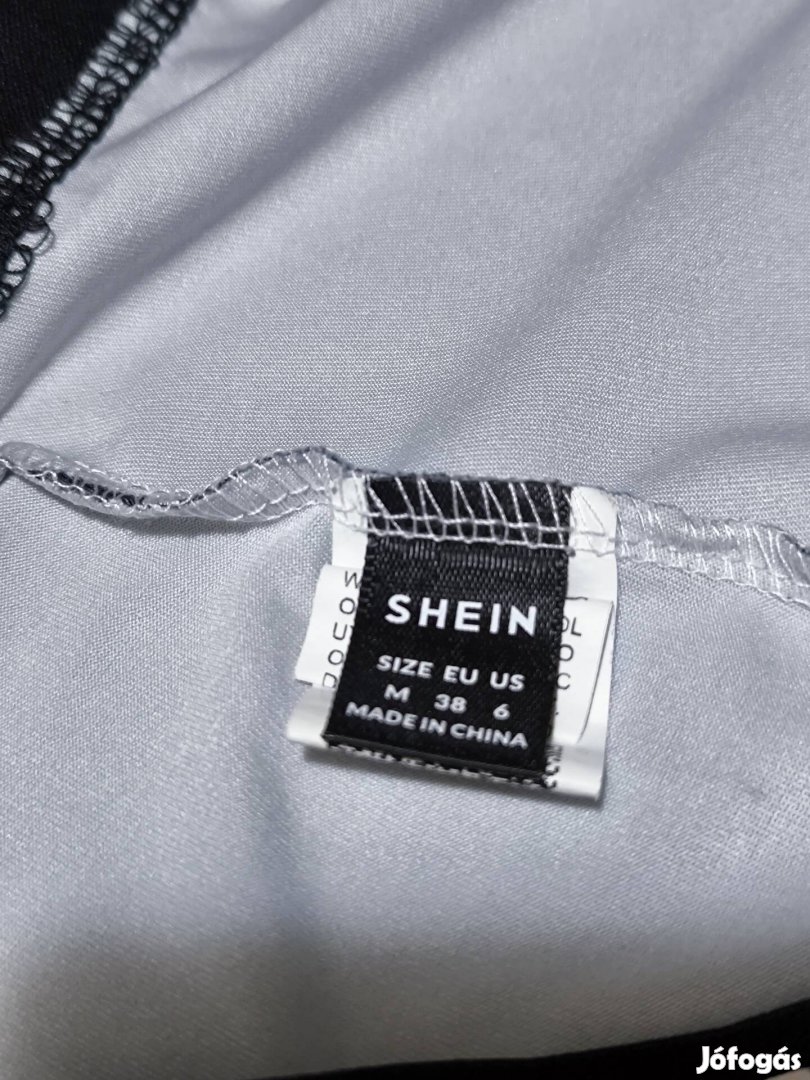 Shein koponyás leggings