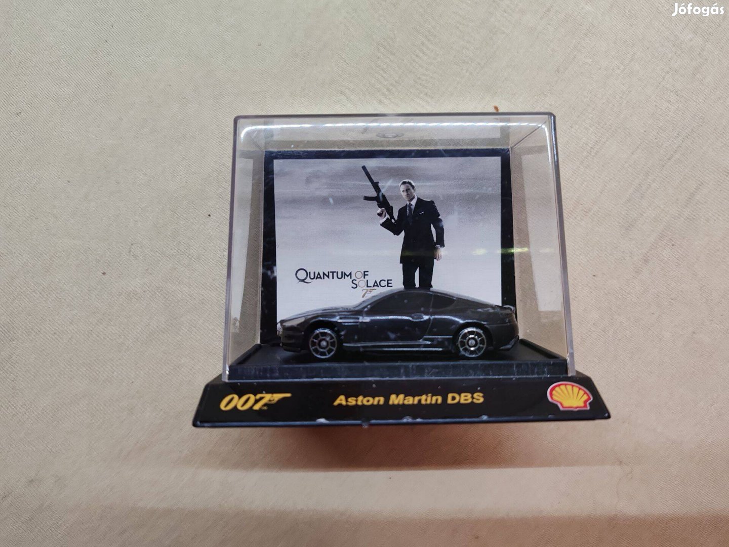 Shell James Bond Aston Martin DBS