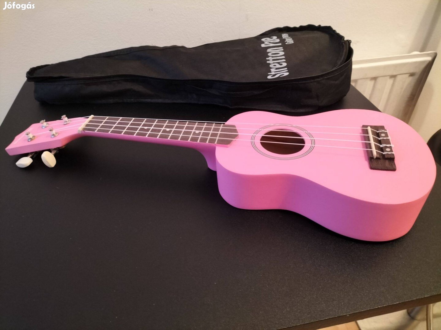 Shetton Payne rózsaszín ukulele tokkal eladó
