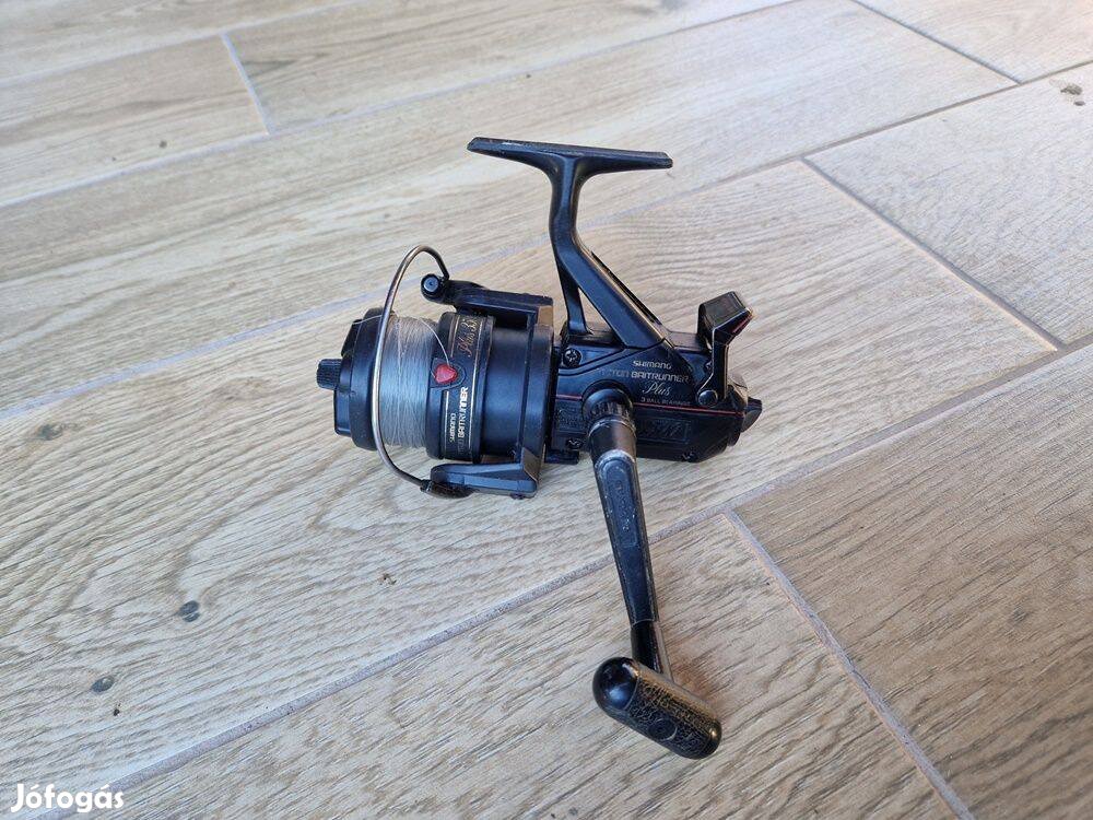 Shimano Triton Baitrunner Plus 3500 nyeletőfékes orsó