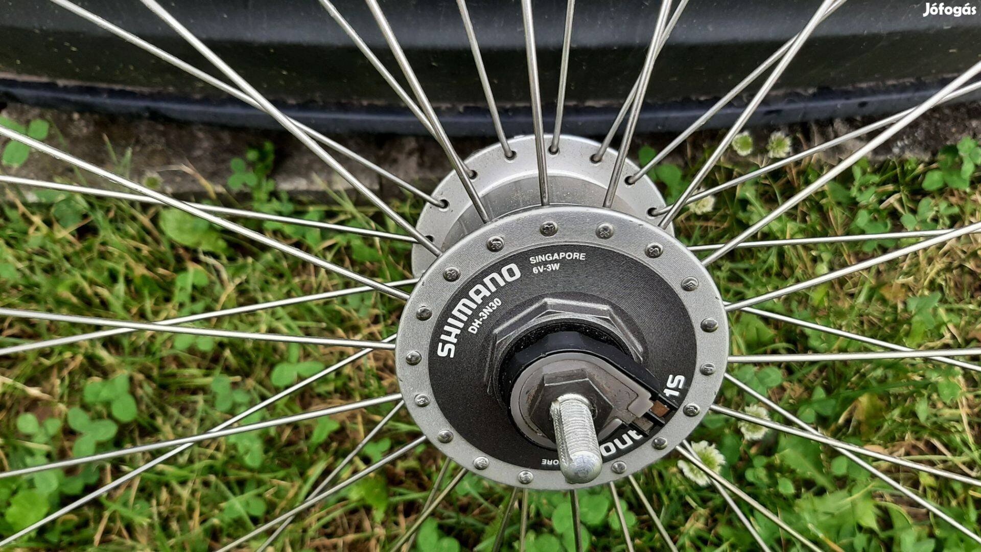 Shimano agydinamó 26" MTB / city kerékbe fűzve 3 Watt